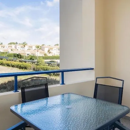 Apartmán 1 Bed - Sleeps 4 - 5 Min - Pool - Aircon *
