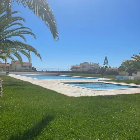 1 Bed - Sleeps 4 - 5 Min - Pool - Aircon Armação de Pêra